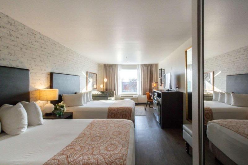 Oxford Suites Chico image