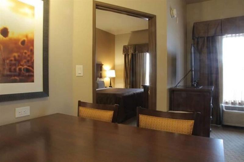 Teddy S Residential Suites New Town image