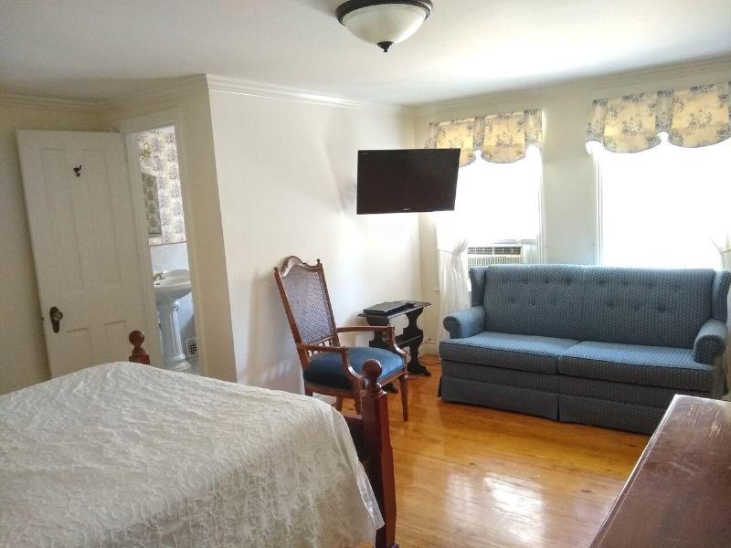 Blackberry River Inn image
