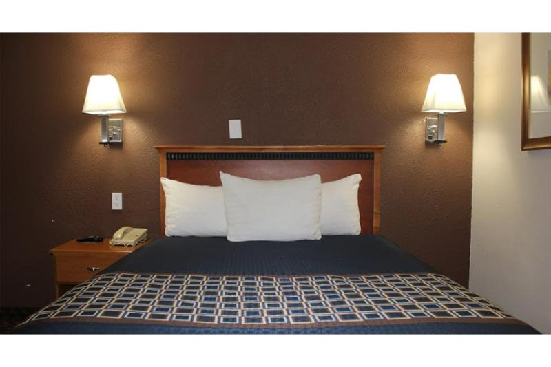 Travel Inn By OYO Omaha image