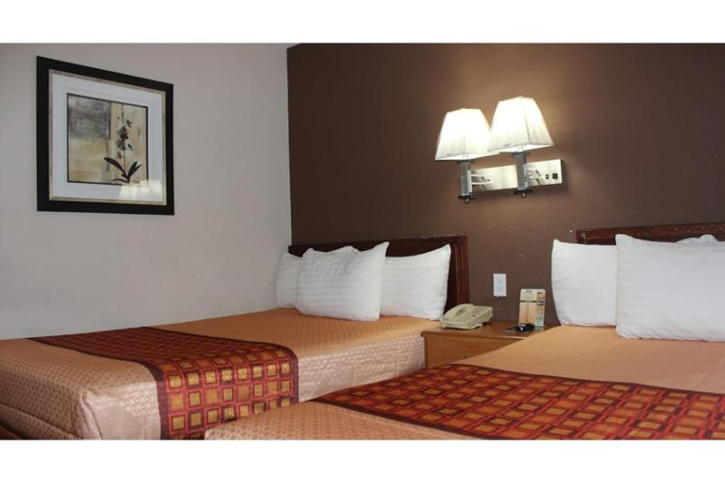Travel Inn By OYO Omaha image