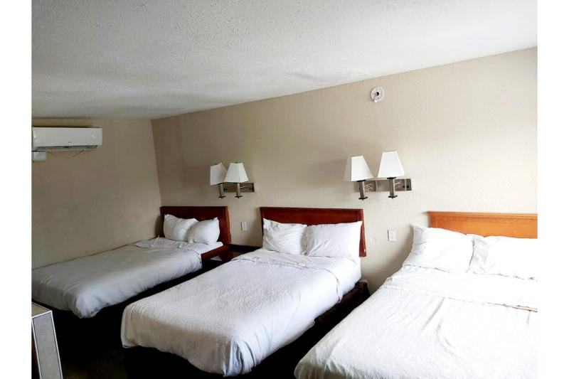 Travel Inn By OYO Omaha image