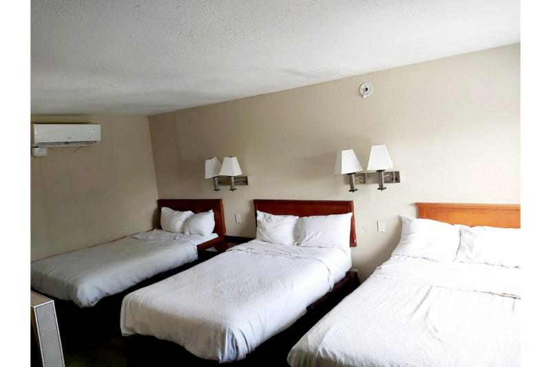 Travel Inn By OYO Omaha image