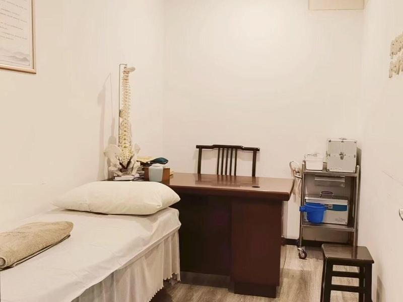 Lucky Holiday Hotel image