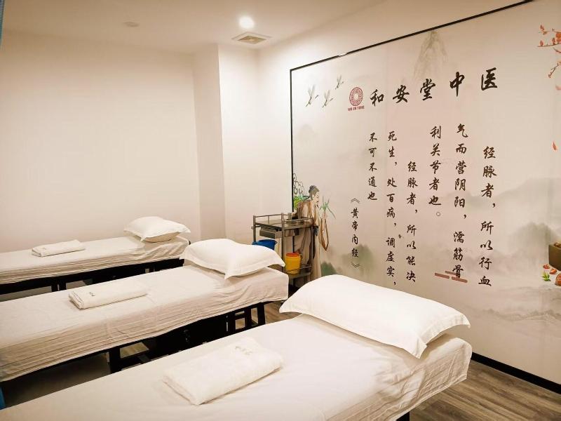 Lucky Holiday Hotel image