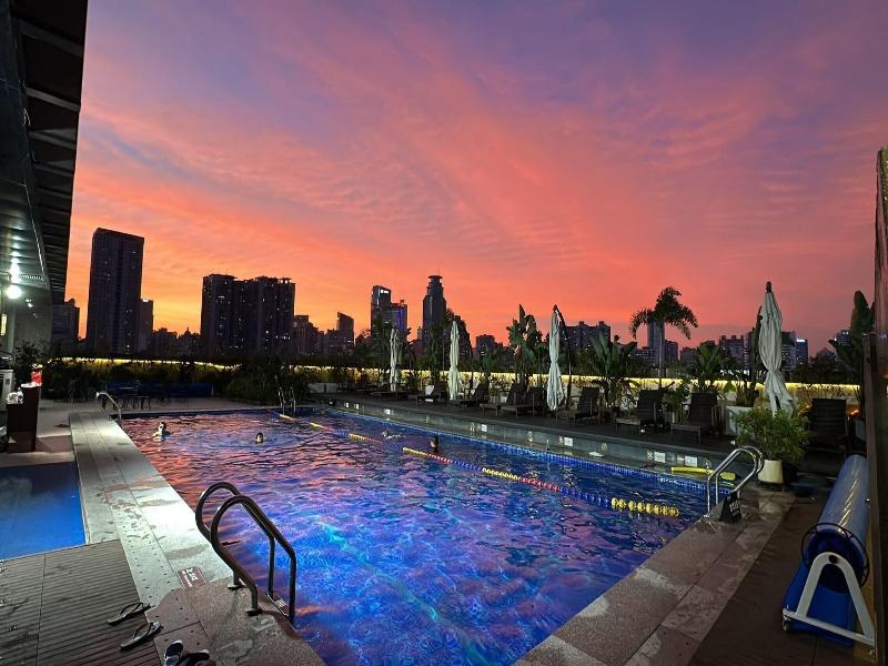 Lucky Holiday Hotel image