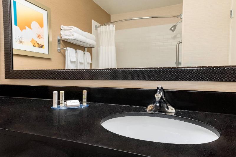 Fairfield Inn Suites Stevens Point image