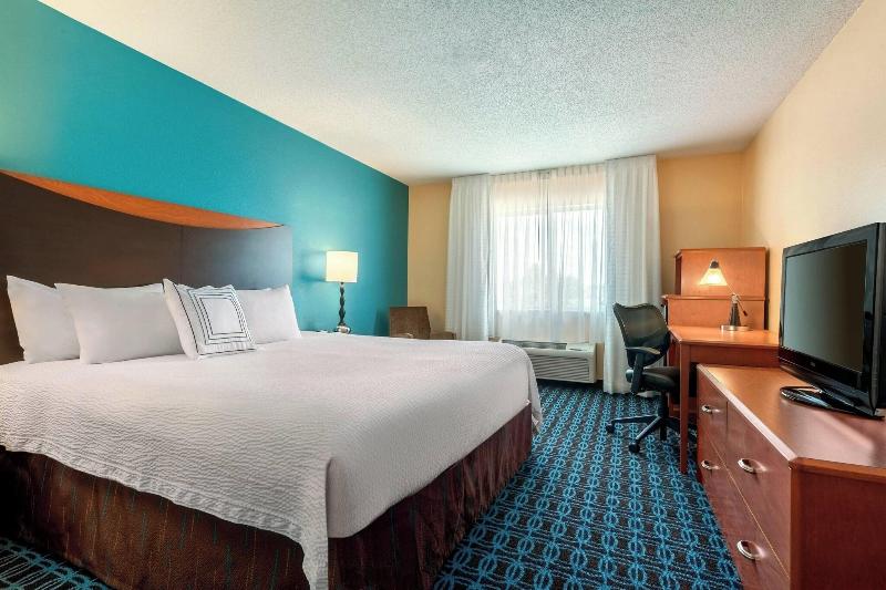 Fairfield Inn Suites Stevens Point image