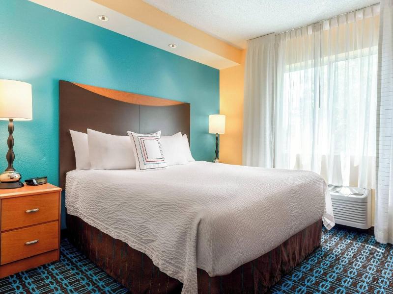 Fairfield Inn Suites Stevens Point image
