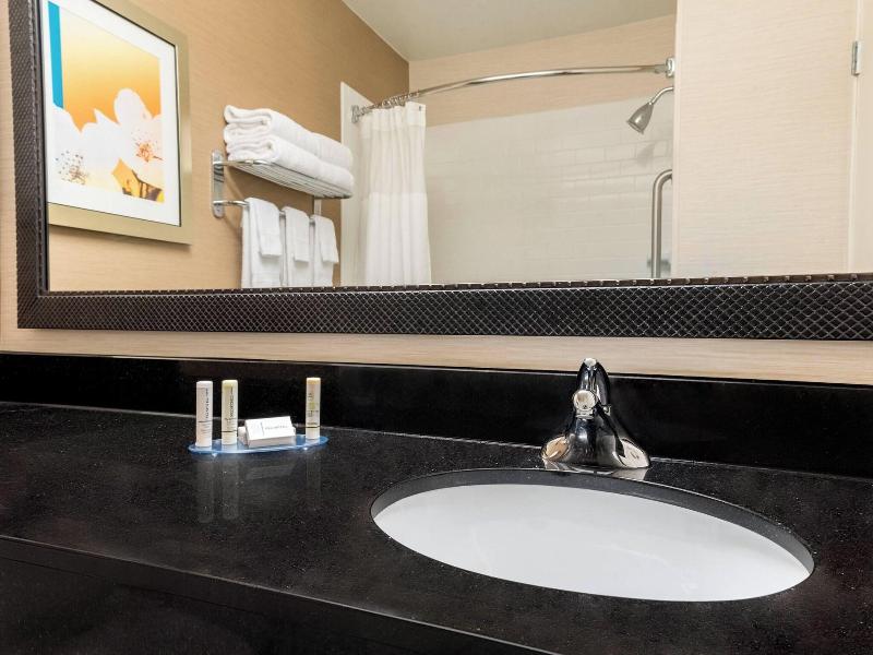 Fairfield Inn Suites Stevens Point image