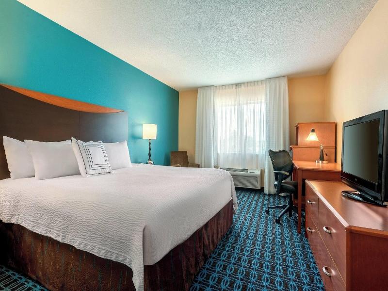 Fairfield Inn Suites Stevens Point image