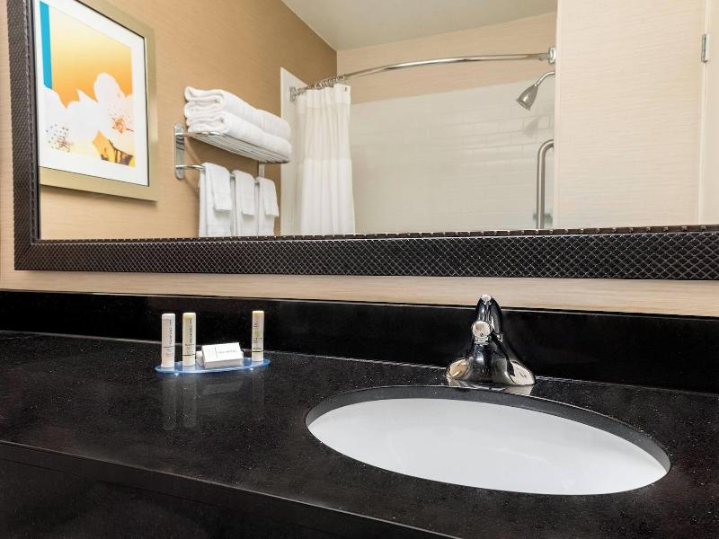 Fairfield Inn Suites Stevens Point image