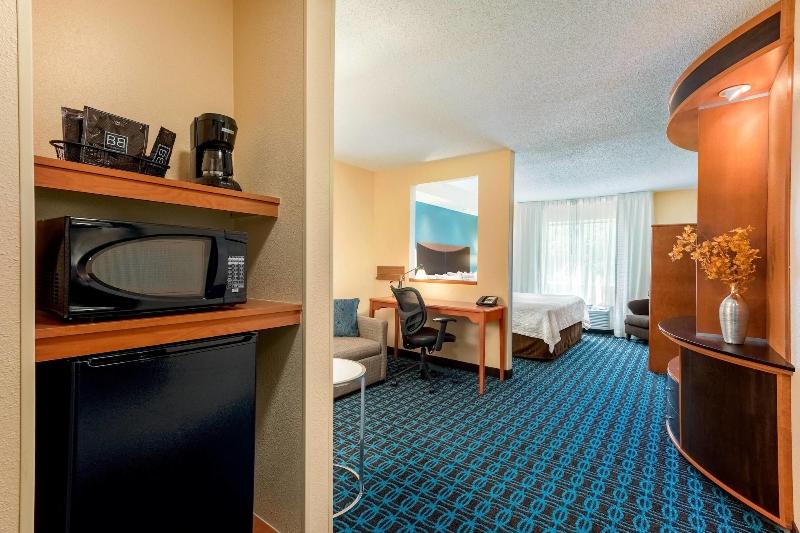 Fairfield Inn Suites Stevens Point image