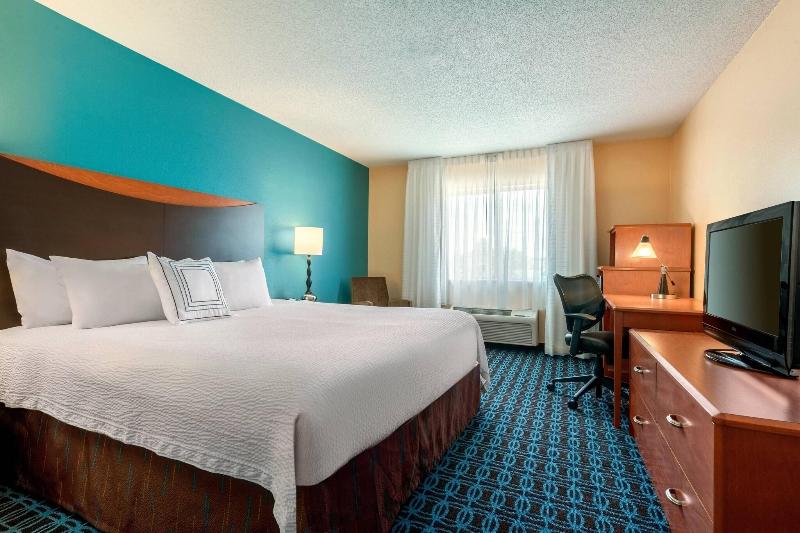 Fairfield Inn Suites Stevens Point image