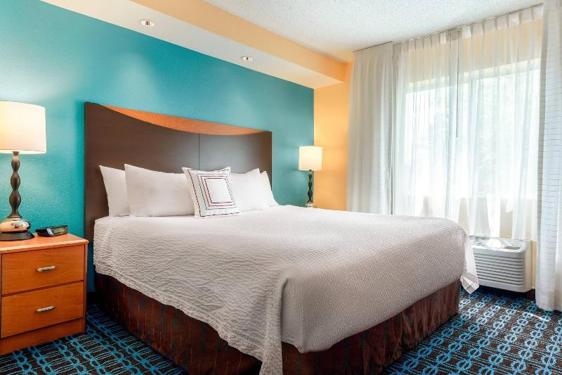 Fairfield Inn Suites Stevens Point image