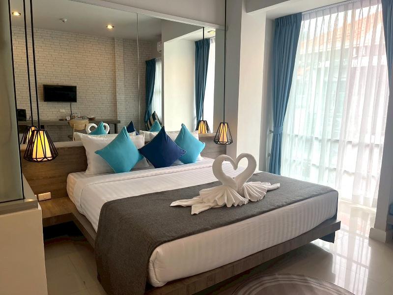 MORE Patong Hotel image