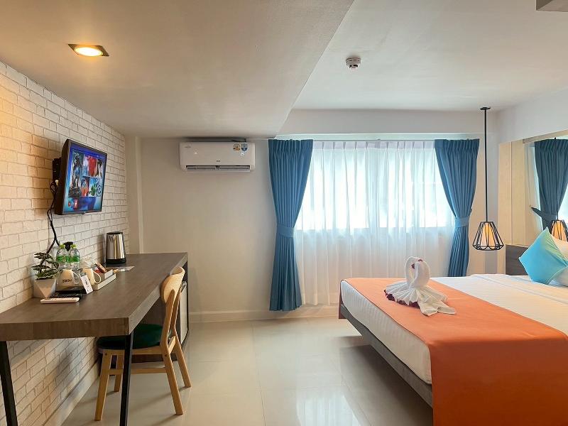 MORE Patong Hotel image