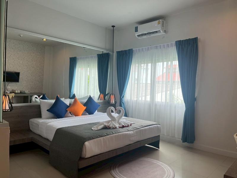 MORE Patong Hotel image