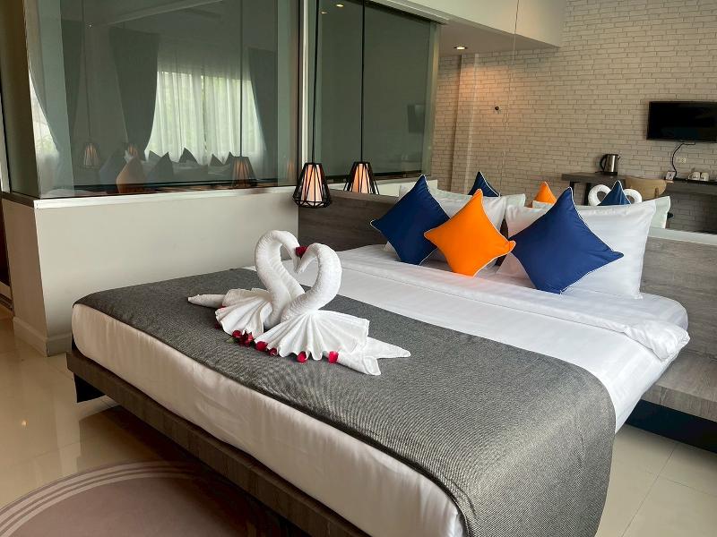 MORE Patong Hotel image