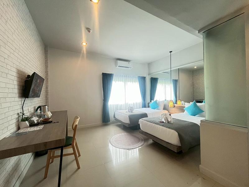 MORE Patong Hotel image