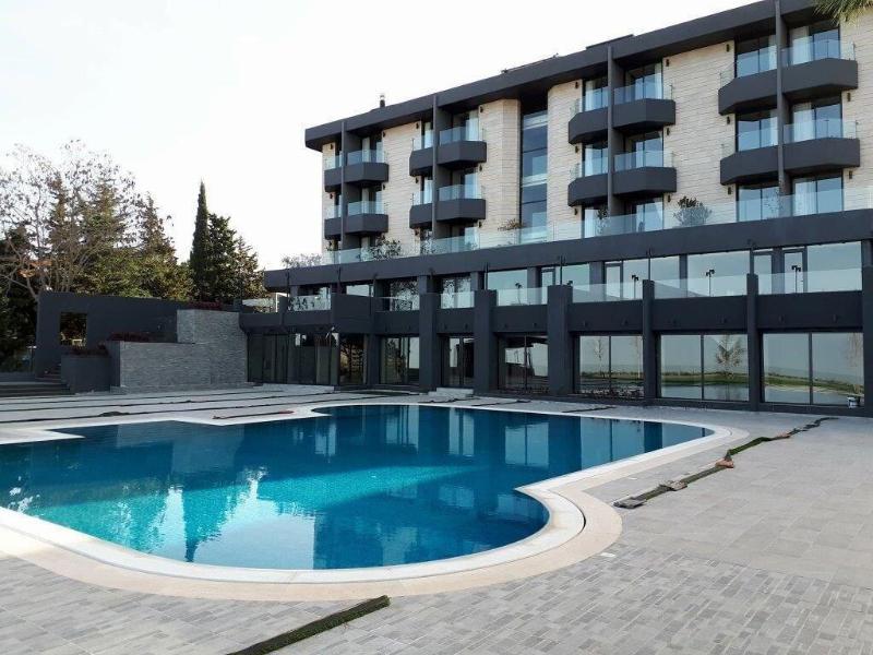 Le Pave Residences