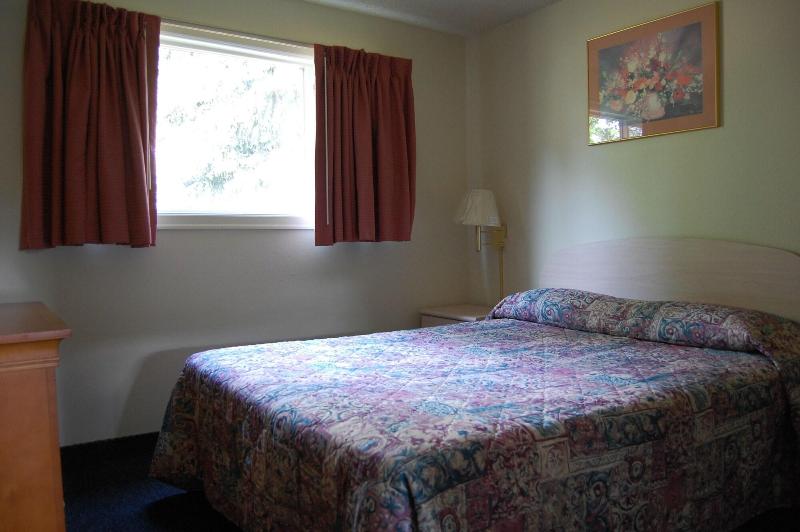 Western Inn Lakewood Tacoma image