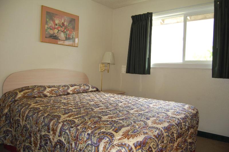 Western Inn Lakewood Tacoma - Image 2