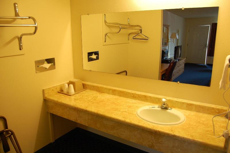 Western Inn Lakewood Tacoma image