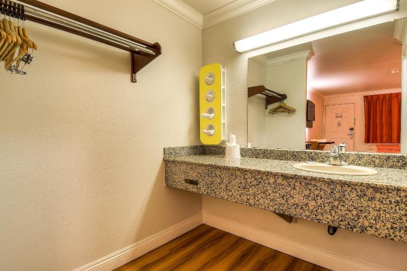 Motel 6 Menifee Sun City Ca image