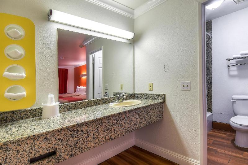 Motel 6 Menifee Sun City Ca image