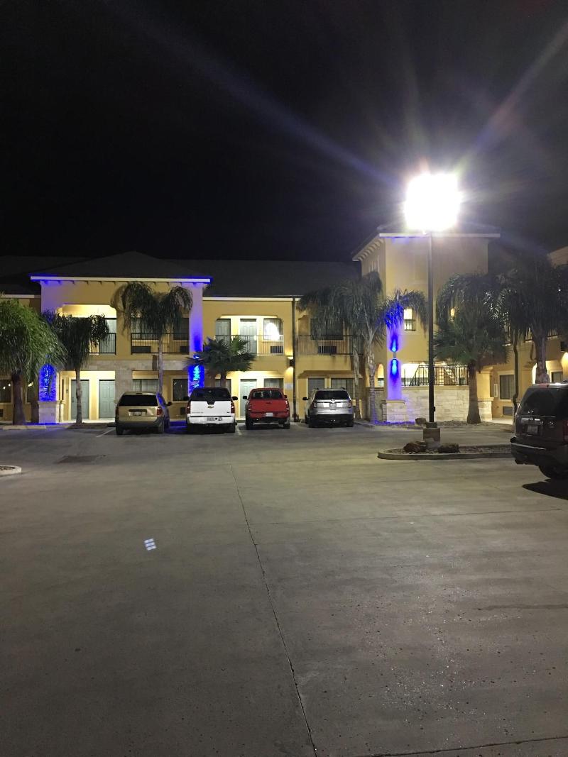Weslaco Inn Weslaco Mercedes image
