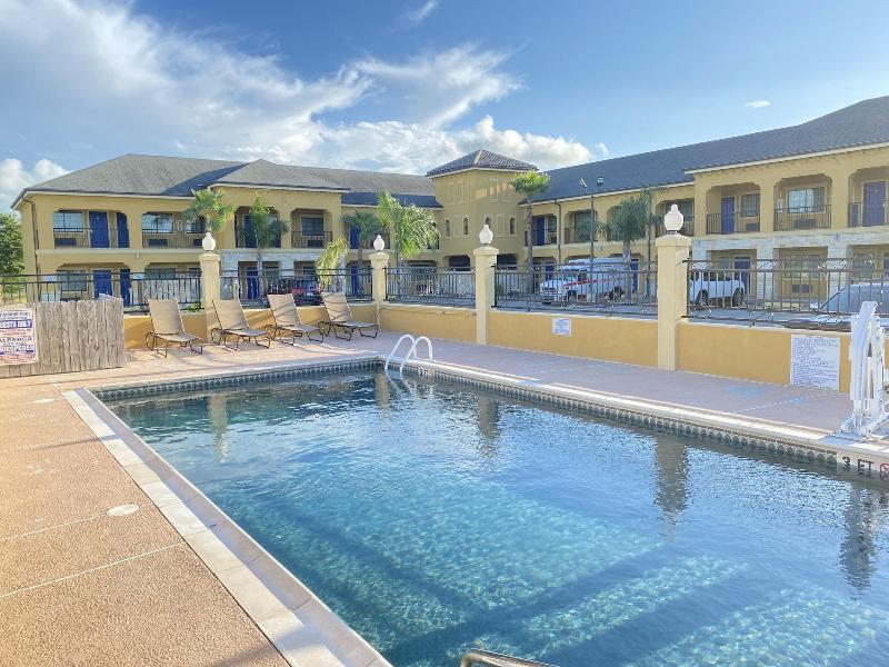 Weslaco Inn Weslaco Mercedes image