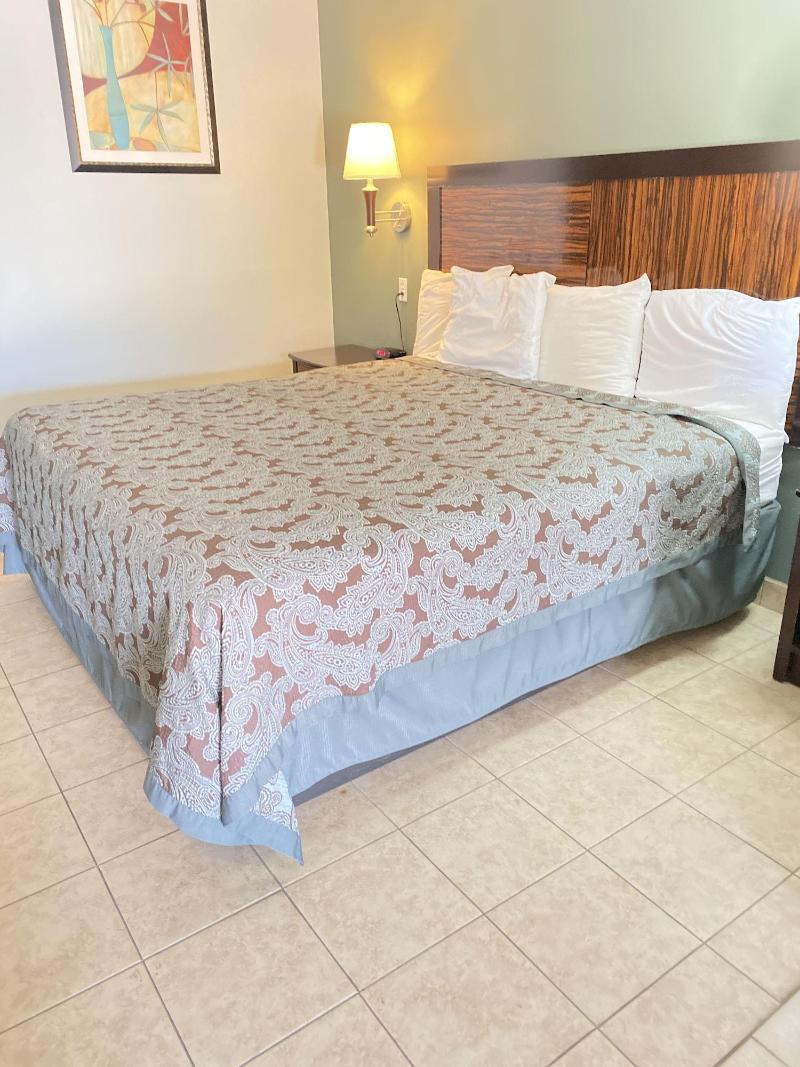Weslaco Inn Weslaco Mercedes image