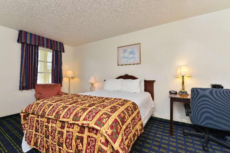 Americas Best Value Inn And Suites South Boston image