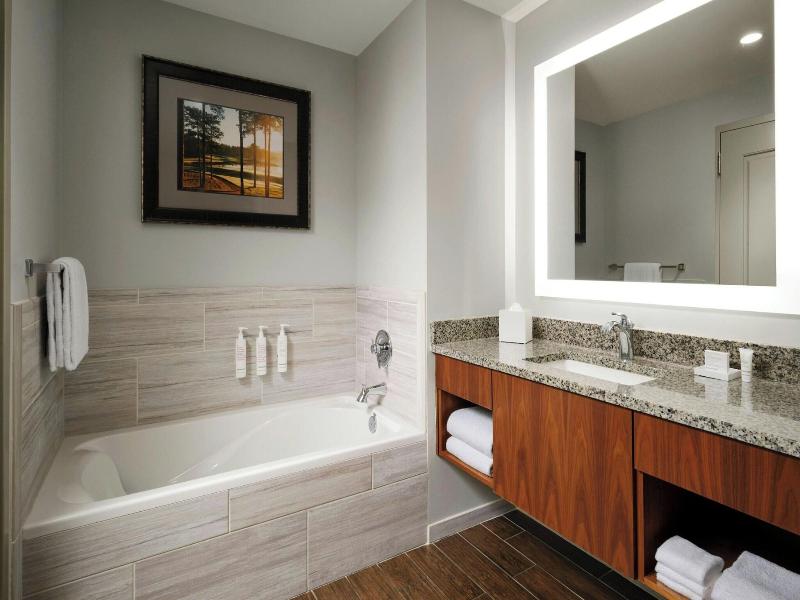 Auburn Marriott Opelika Resort Spa At Grand Nation image