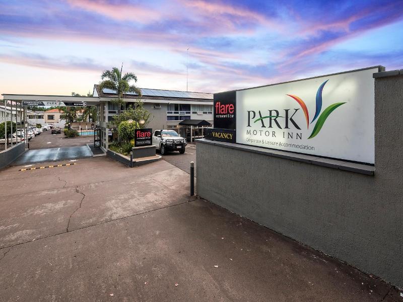 Park Motor Inn image