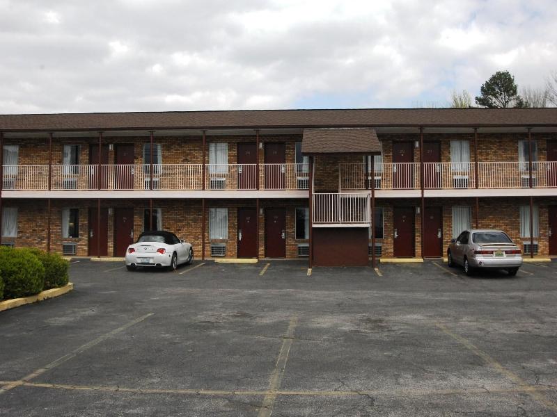 Red Carpet Inn Anniston Oxford