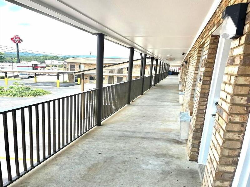 Red Carpet Inn Anniston Oxford