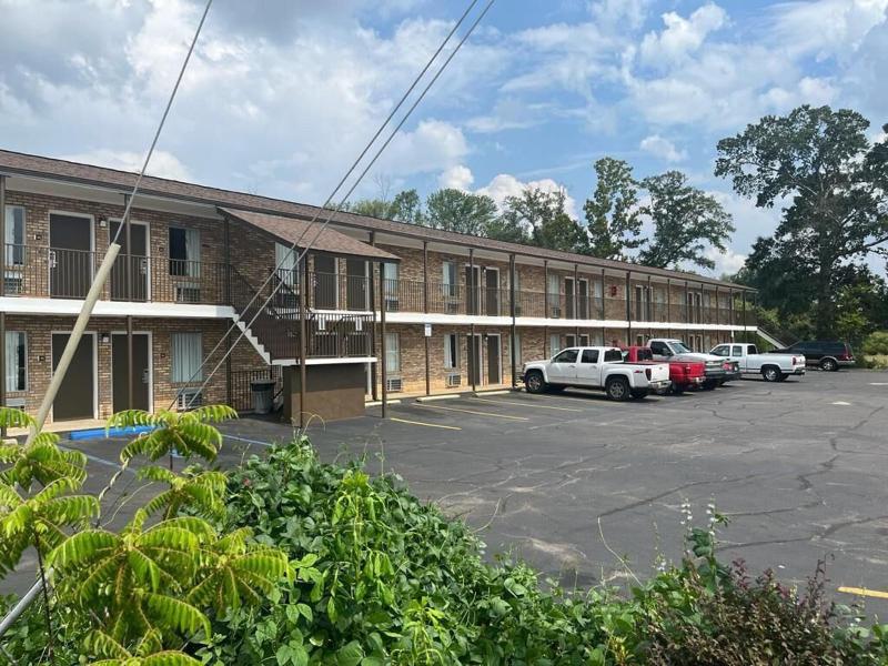 Red Carpet Inn Anniston Oxford
