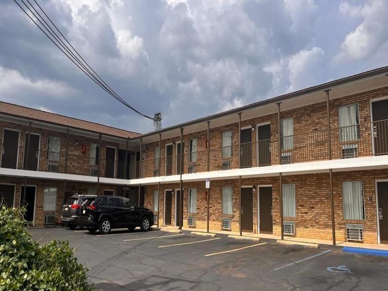 Red Carpet Inn Anniston Oxford