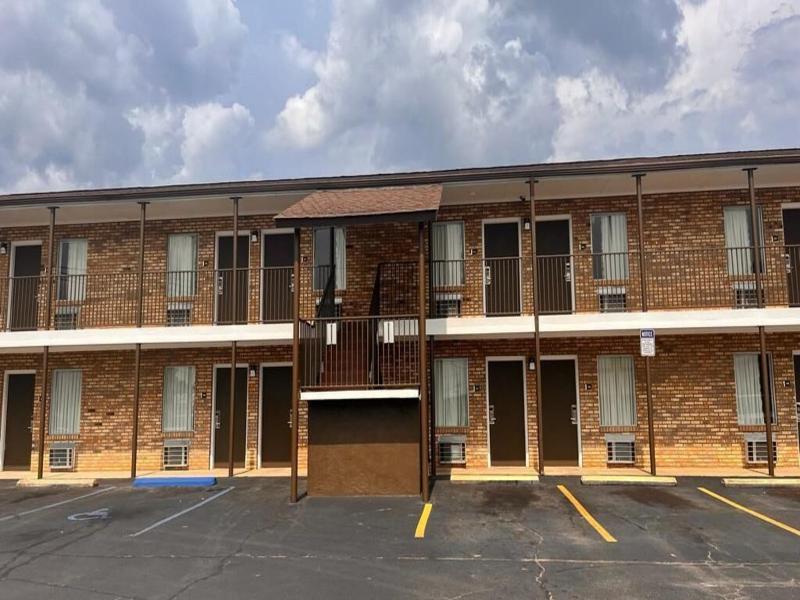 Red Carpet Inn Anniston Oxford