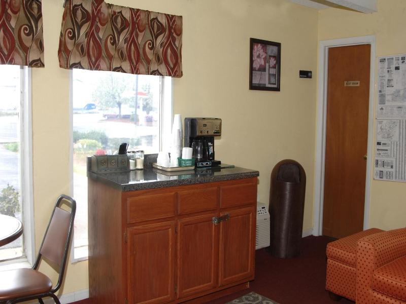 Red Carpet Inn Anniston Oxford