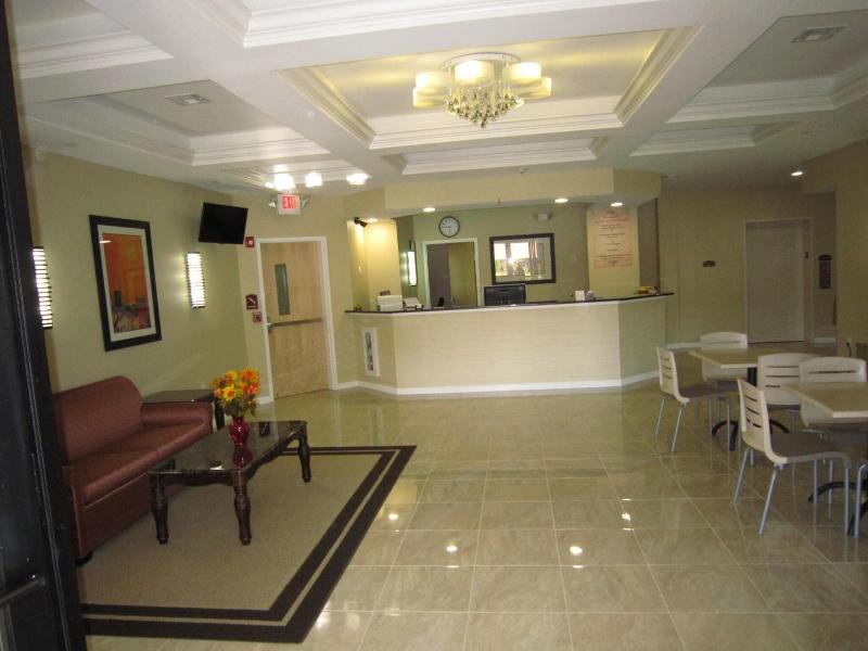 Red Carpet Inn And Suites Monmouth Junction image