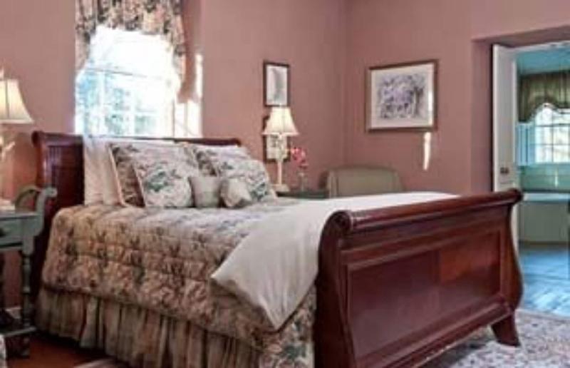 Wayside Inn Bed And Breakfast image
