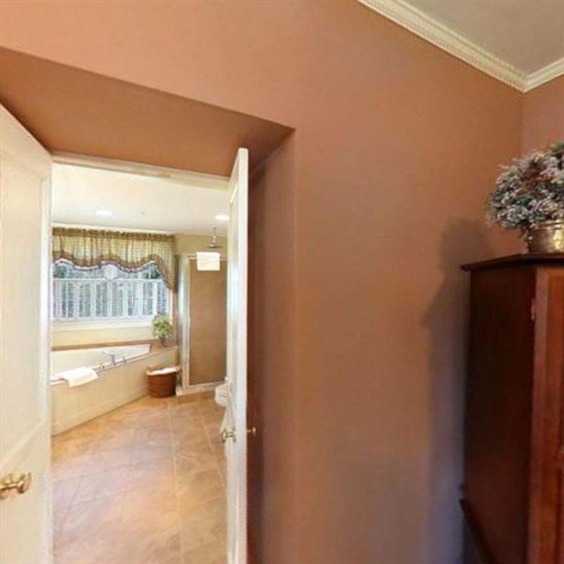Wayside Inn Bed And Breakfast image