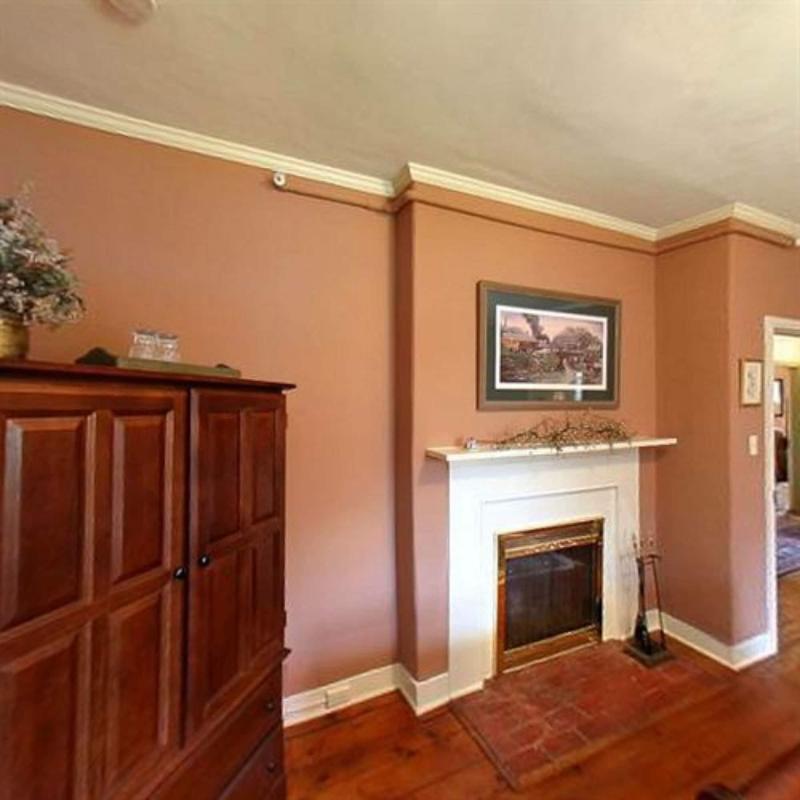 Wayside Inn Bed And Breakfast image