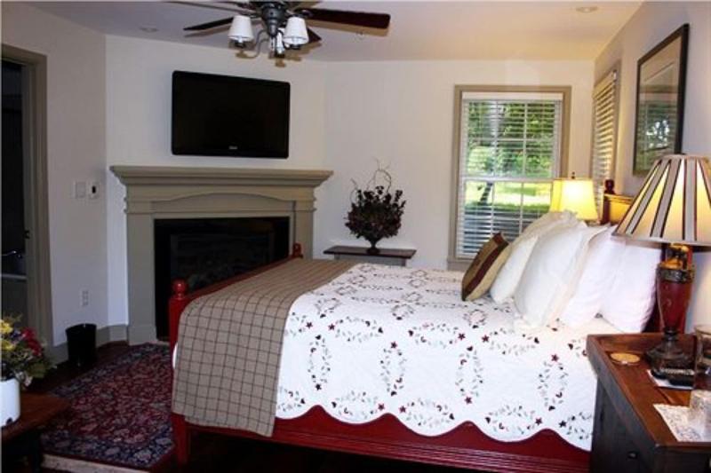 Wayside Inn Bed And Breakfast image