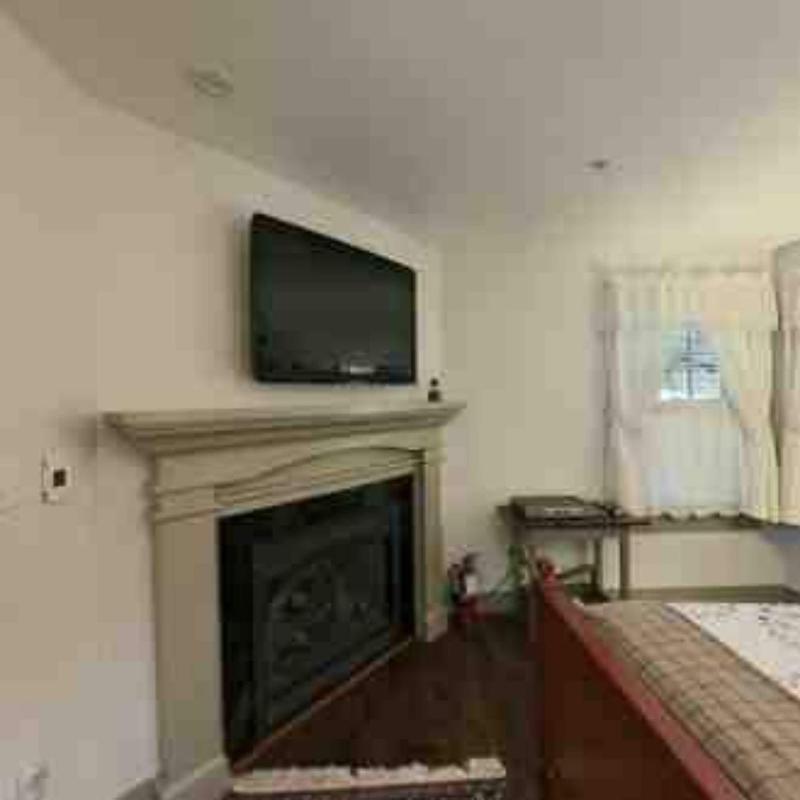 Wayside Inn Bed And Breakfast image
