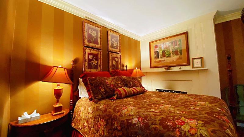 Wayside Inn Bed And Breakfast image