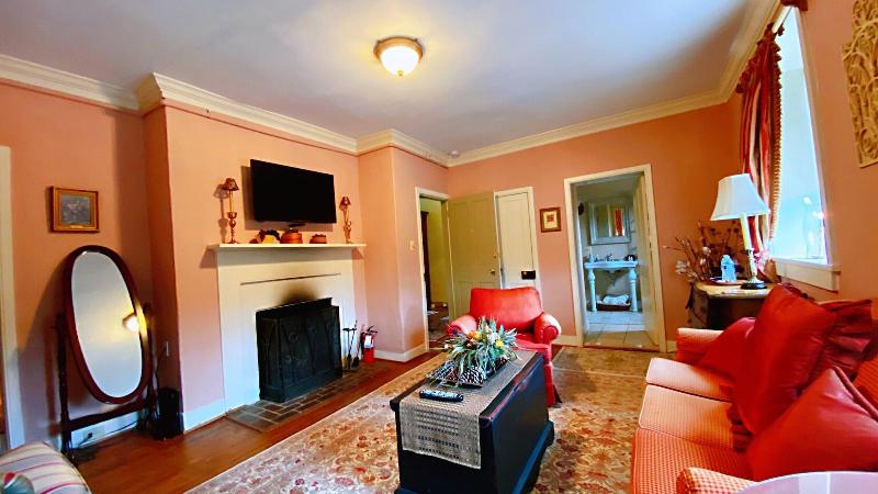 Wayside Inn Bed And Breakfast image
